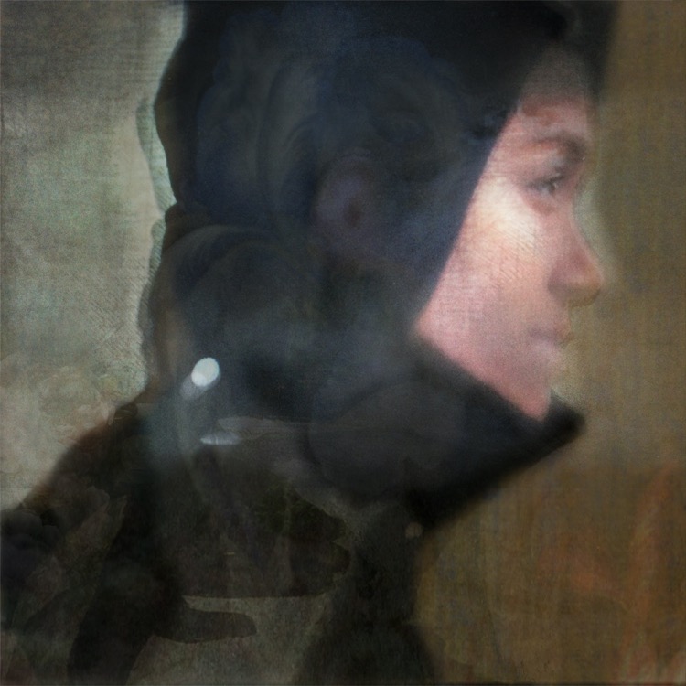 Rebekah 40x40cm.jpg